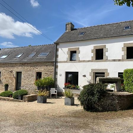 Villa longère de kervéguen ARGOAT à Leuhan Extérieur photo