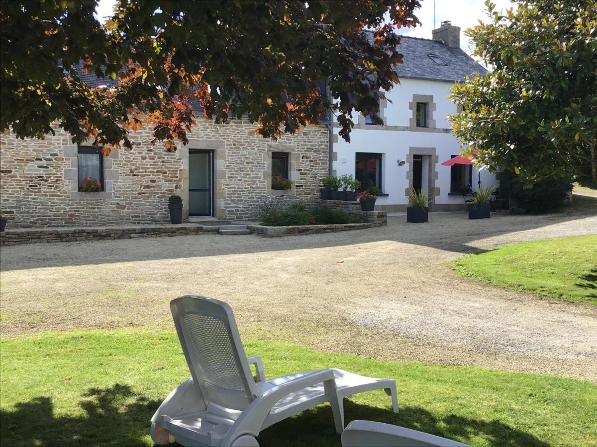 Villa longère de kervéguen ARGOAT à Leuhan Extérieur photo