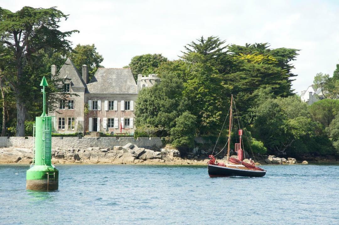 Villa longère de kervéguen ARGOAT à Leuhan Extérieur photo